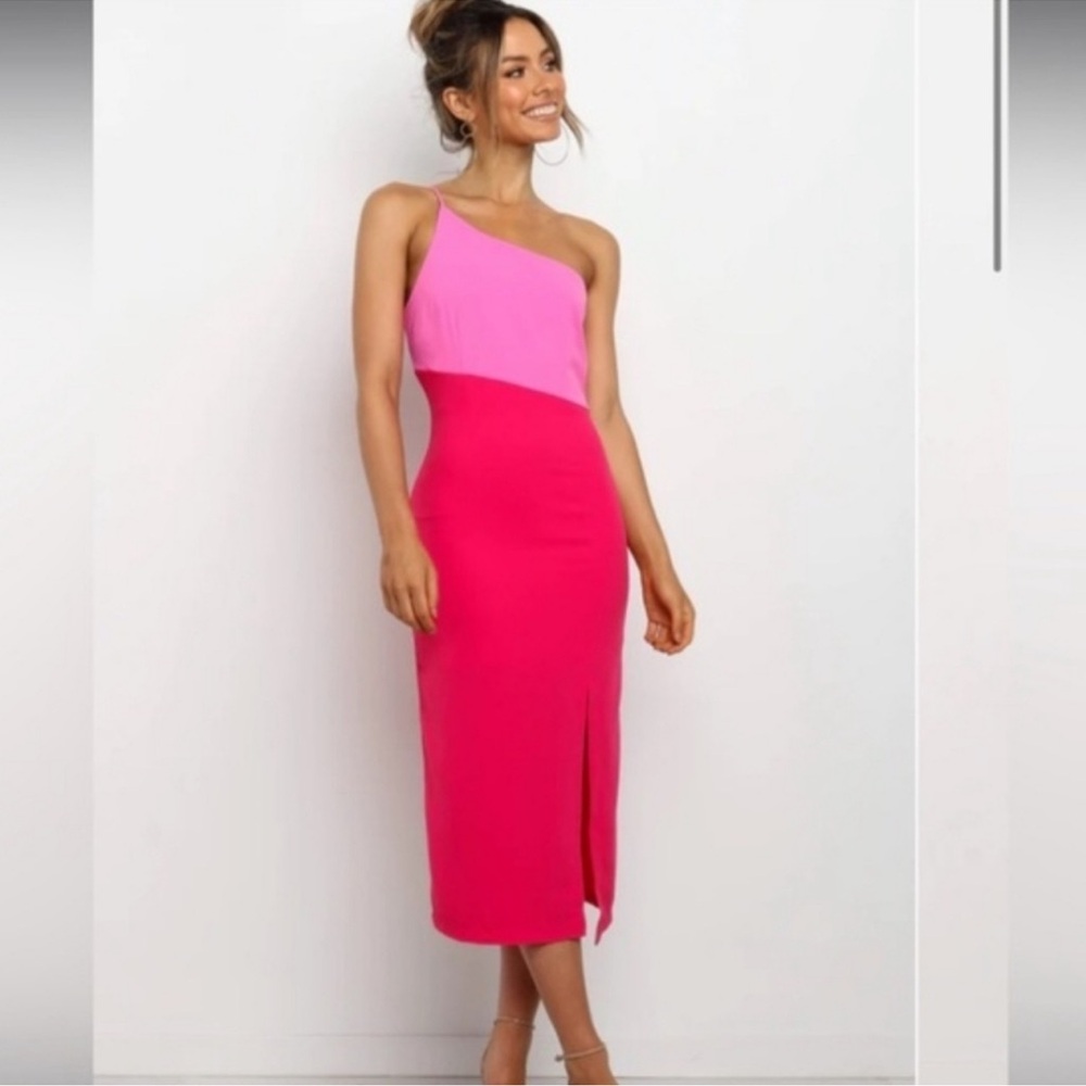 Petal and Pup Pink Two-Toned Xiomar One-Shoulder Midi Dress Size 6